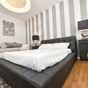Casa de hóspedes Maison ***